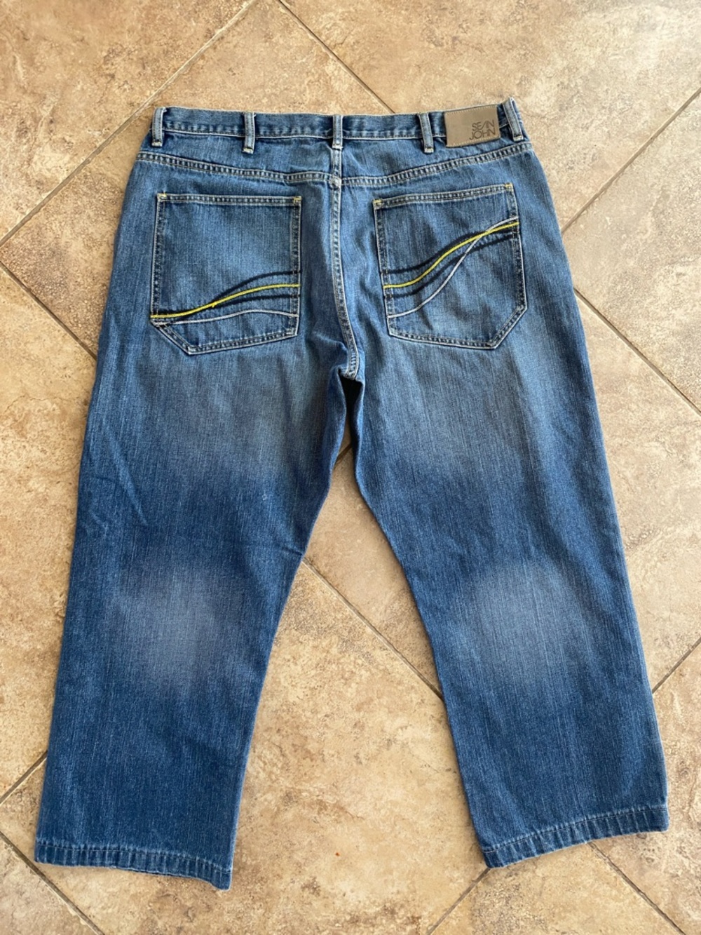 Men's Sean John Blue Denim Jeans 38x27 Back Pocket Design Excellent Condition